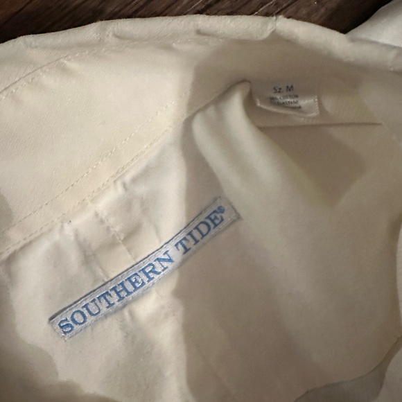 White Medium Men’s Southern Tide Button Down - Picture 2 of 3